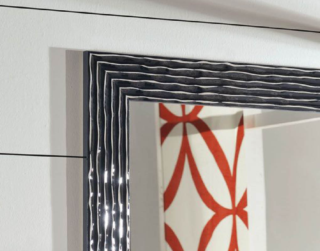 Bodenspiegel Modell Elisa, Farbe: glänzend schwarz lackiert, Style modern, Ausschnitt