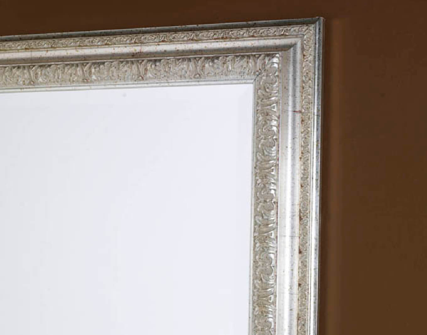 Langer silberner Spiegel "Salamanca", Rahmendetail Blattsilber Finish