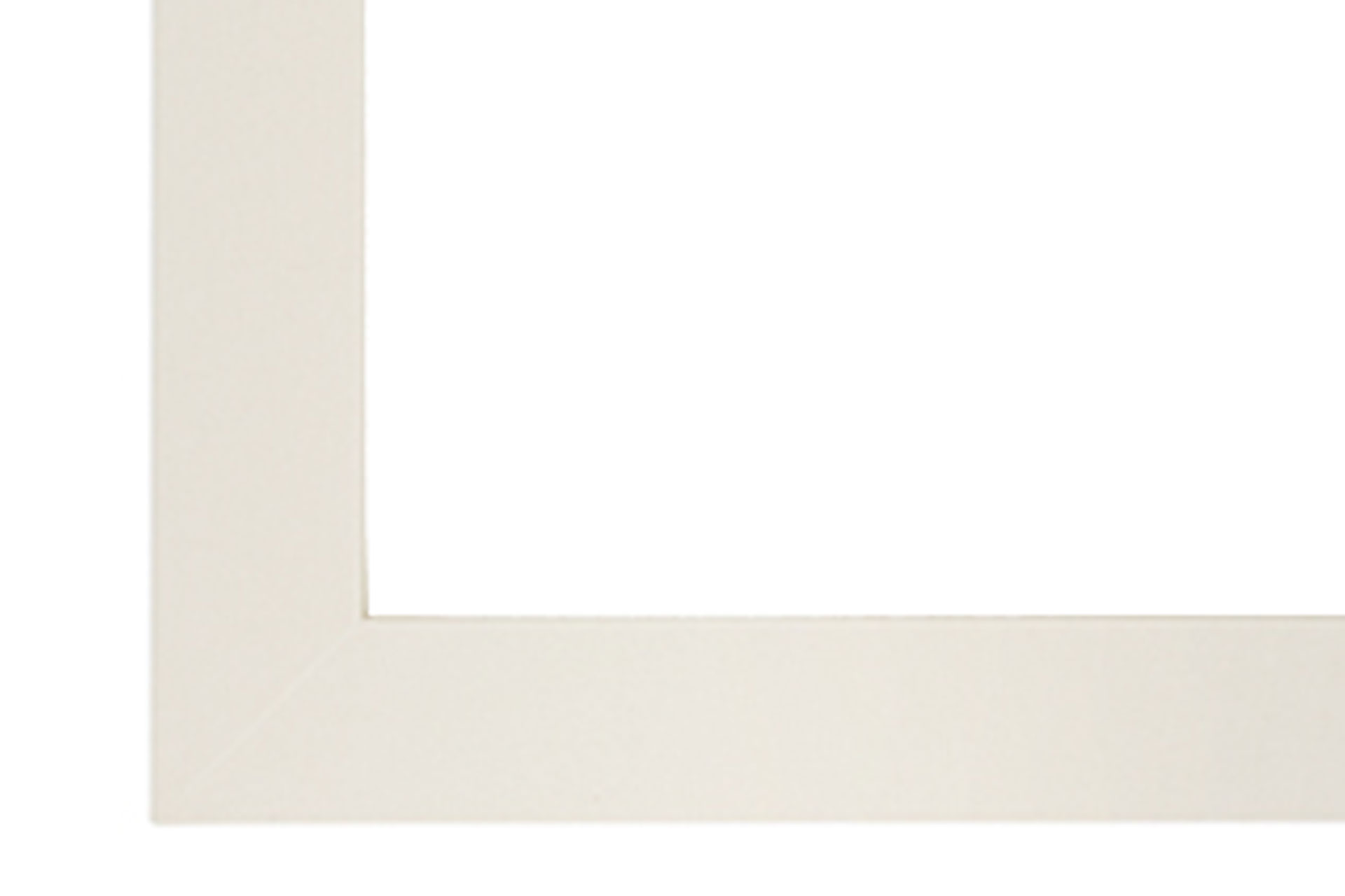 Wandspiegel Modell Kauni,  Finishing: white wax, Design/Farbe: Vintage cream, Spiegel: Facettenspiegel, Form: rechteckig, Material: Holz, Raum: Innenbereich, Style: modern, Herstellung: by ASR-Rahmendesign, Produktkategorie: Vintage, Ecke