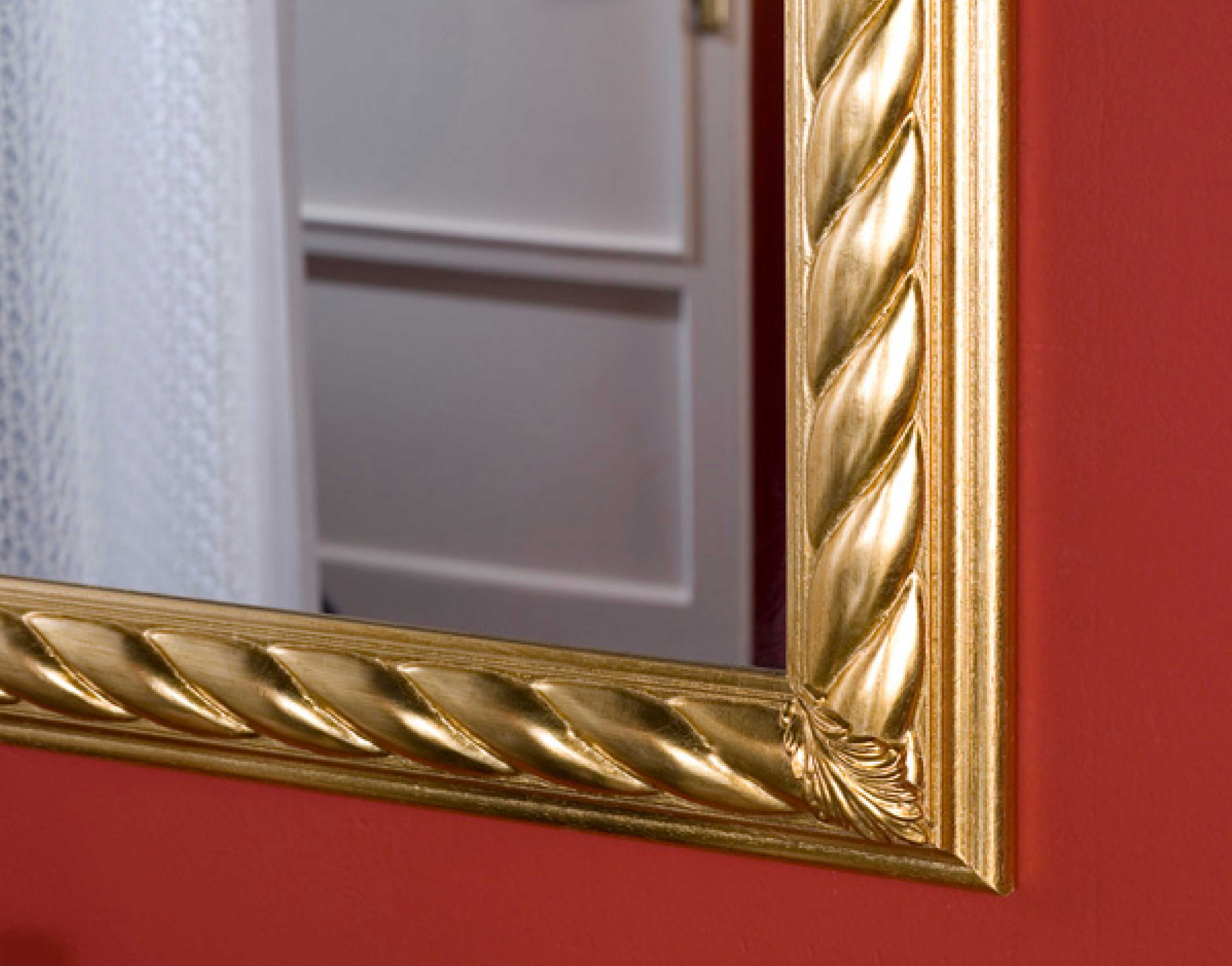 Wandspiegel Modell Ravenna, Finishing: Blattgold, Spiegel: Facettenspiegel, Style: klassisch, Teilansicht, Ausschnitt