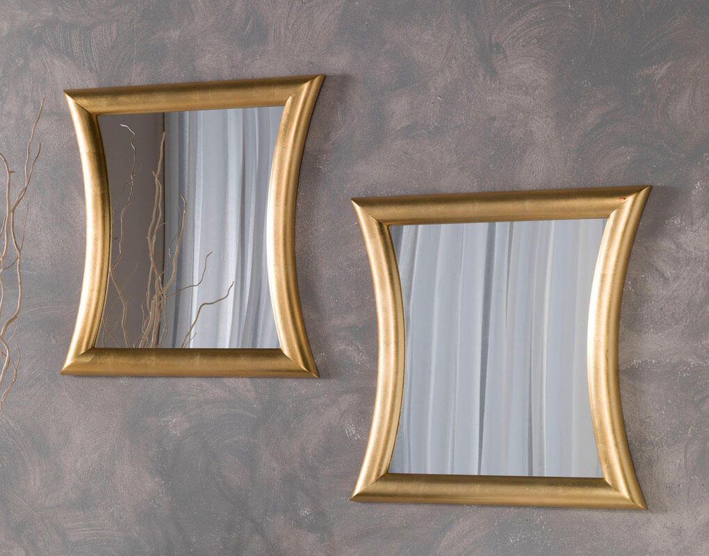 Zwei goldene moderne Spiegel "Nova Gorica" in konkaver Form