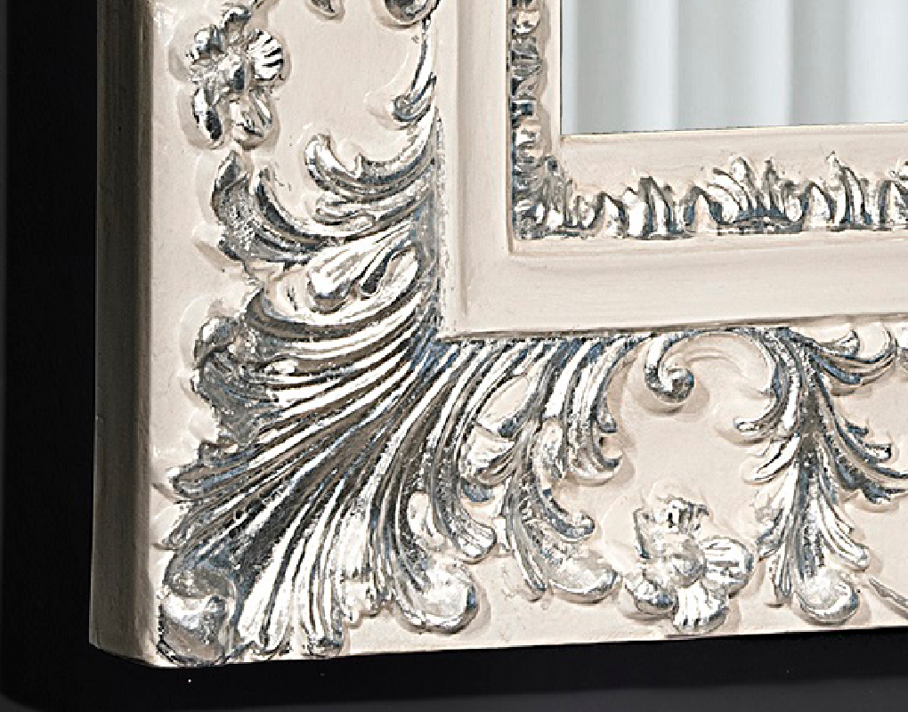 Wandspiegel Modell Reykjavik, Elfenbein lackierter Spiegel mit Blattsilberdetails, rechteckig, Herstellung: ASR-Rahmendesign Material: Holz, Wandspiegel, Ansicht Innenbereich, Eckausschnitt