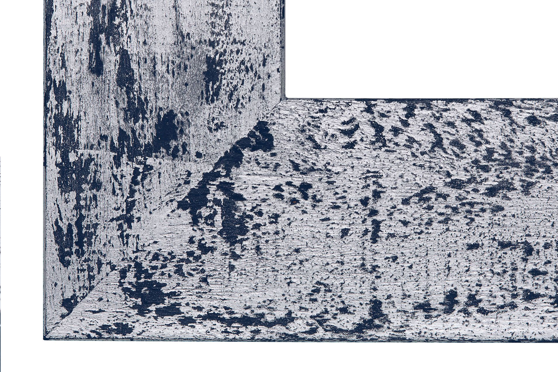 Wandspiegel Modell Brooklyn, rechteckig, Farbe: Basalt / Blattmetall Silber, Industrial Style, Herstellung: ASR-Rahmendesign Material: Holz, Facettenspiegel, Eckausschnitt